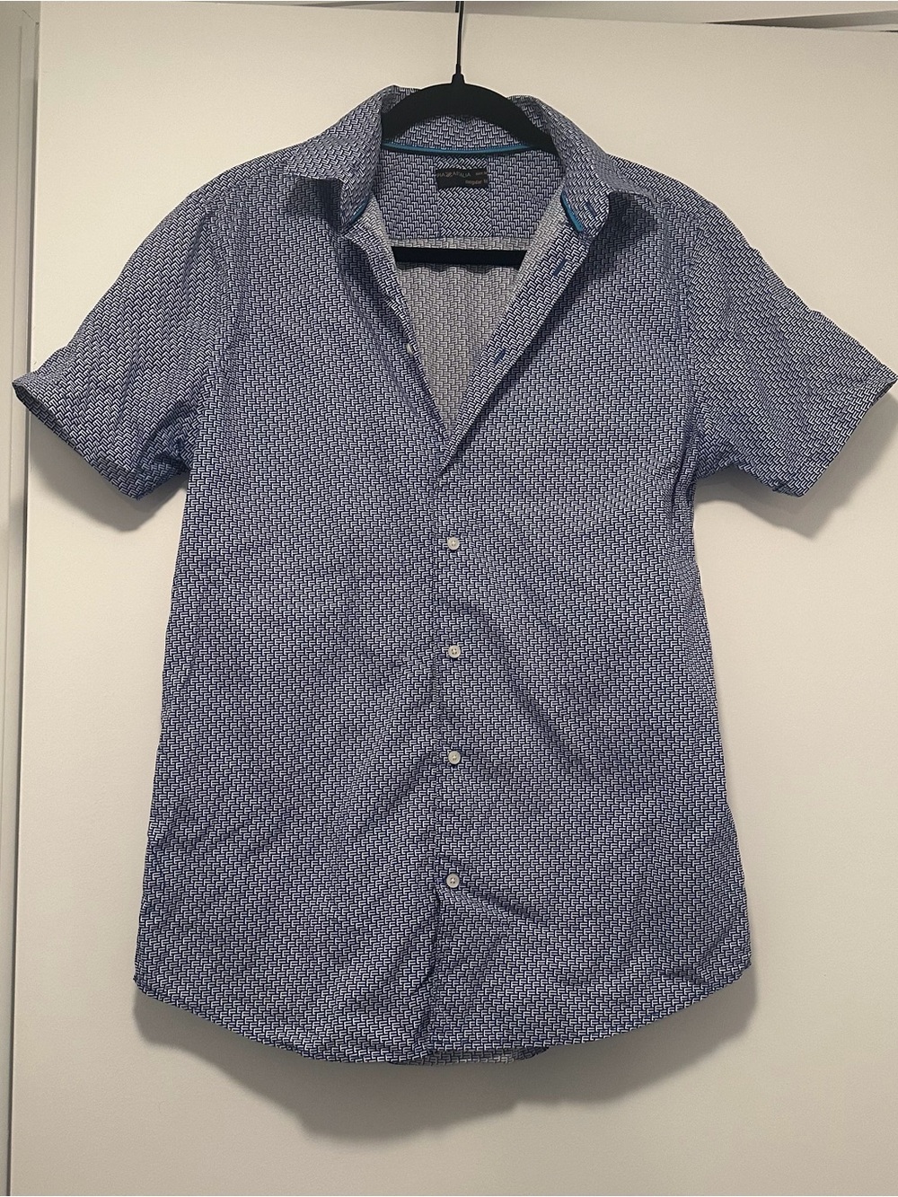 Piazza Italia Men's Blue Patterned Short Sleeve Button Down